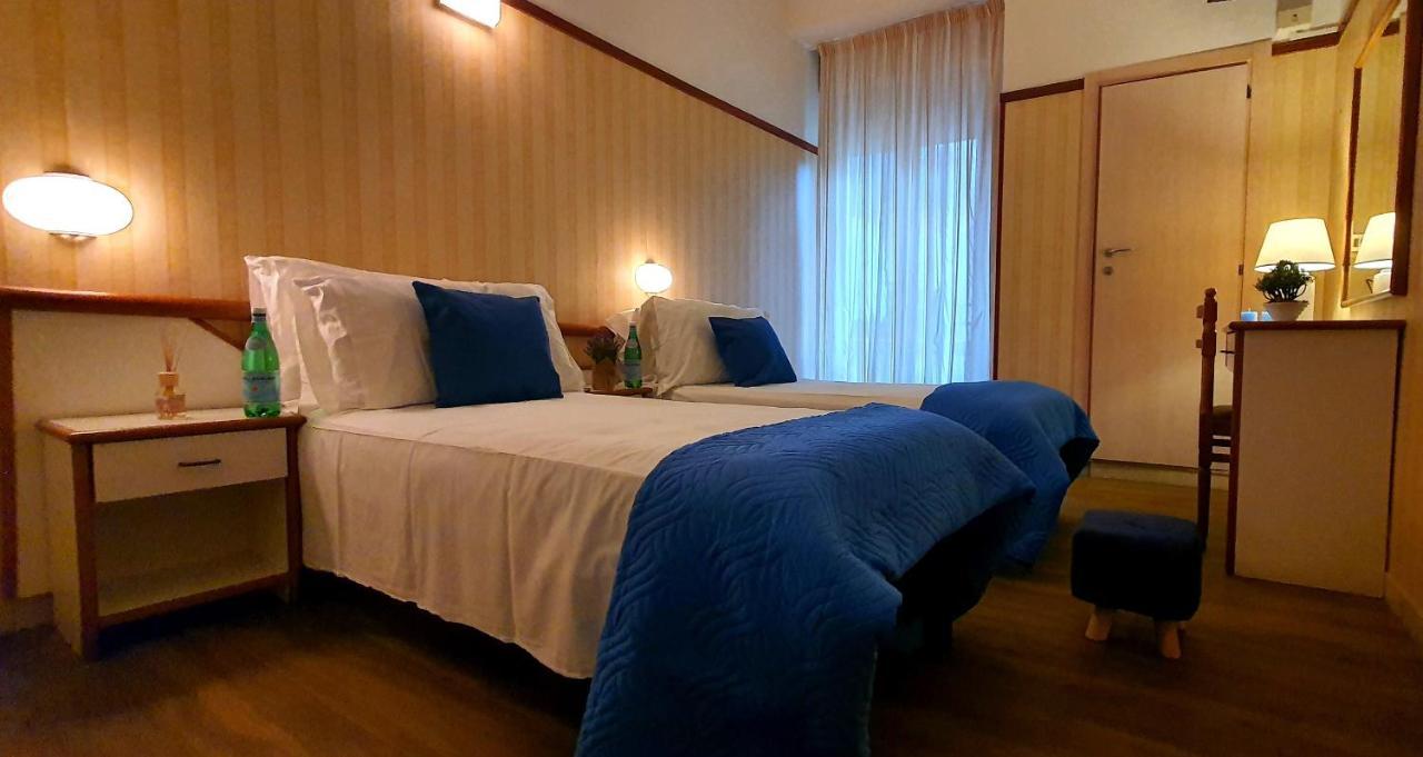 Club Hotel Residence Cesenatico Exterior photo