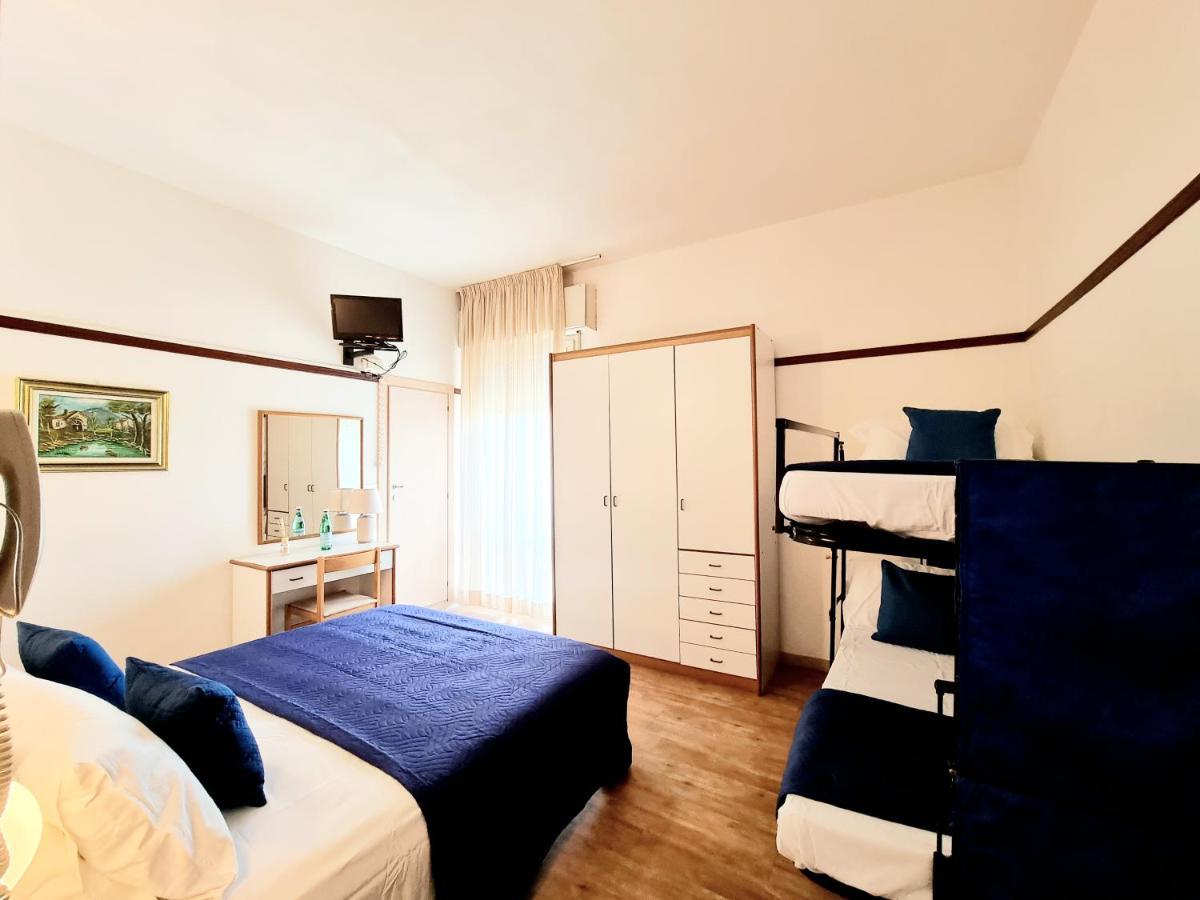 Club Hotel Residence Cesenatico Exterior photo