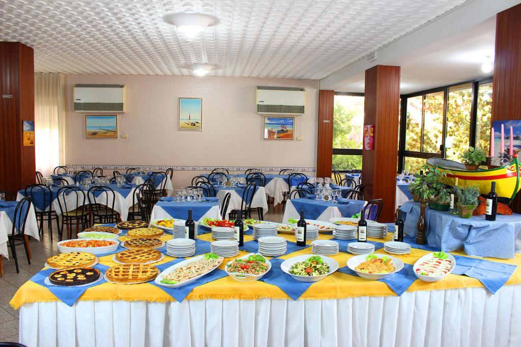 Club Hotel Residence Cesenatico Exterior photo